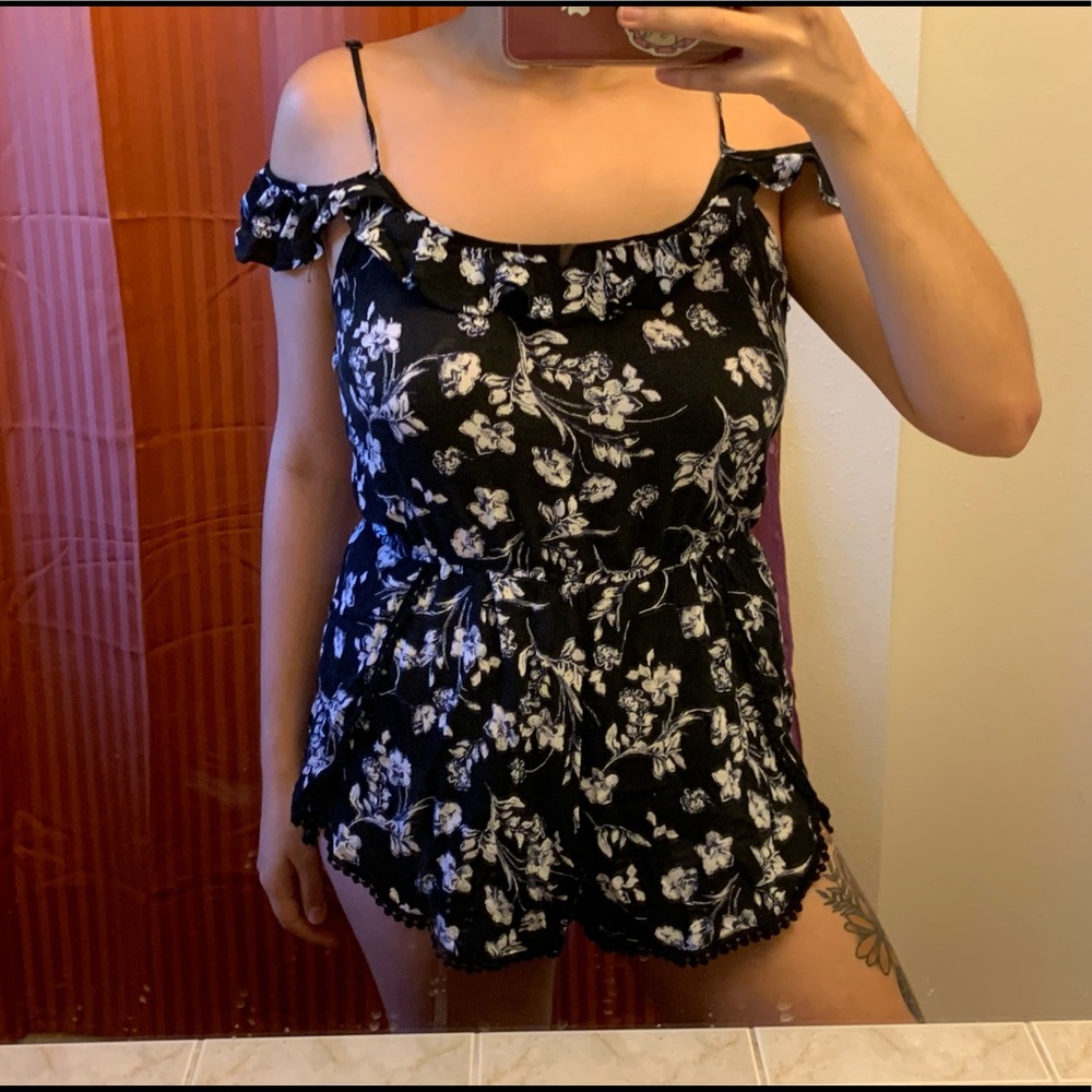 Floral Summer Open Shoulder Sleeveless Romper